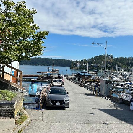 Villa Iconic 3-Story Waterfront 'Marina House' W/ View Gibsons Esterno foto
