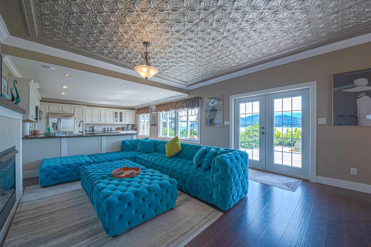 Villa Iconic 3-Story Waterfront 'Marina House' W/ View Gibsons Esterno foto